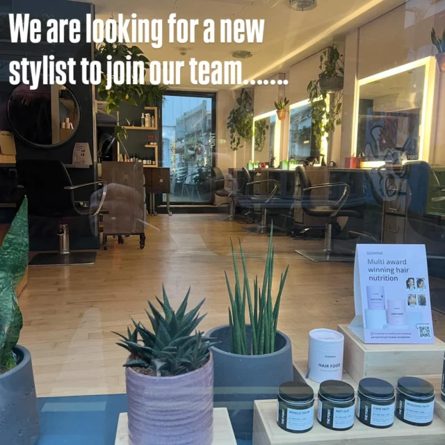 It’s a new year, and a fresh start…. And we have a vacancy for a stylist/colour technician.
Full time or part time hours negotiable.

4-5 years salon floor experience, and someone who likes to be part of a salon team.

If this sounds interesting to you, and you’re looking for a new ‘hair home’? 
Don’t hesitate, and get in touch!

For any further info, please DM, or contact Ian at ian@thepointbrighton.co.uk

#brightonhairdresser #stylistwanted #stylistvacancy #newhairhome #hairstylistwanted #trafalgarstreetbrighton #northlaine #sustainablehairsalon #ecohair #salonteam